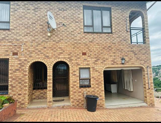 3 BEDROOM HOUSE FOR SALE IN MONTFORD